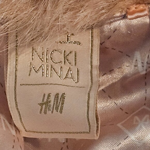 Rare Limited Edition Nicki Minaj H&M Pink Fur Fuzzy Rave Festival Unicorn 10 - Picture 5 of 9